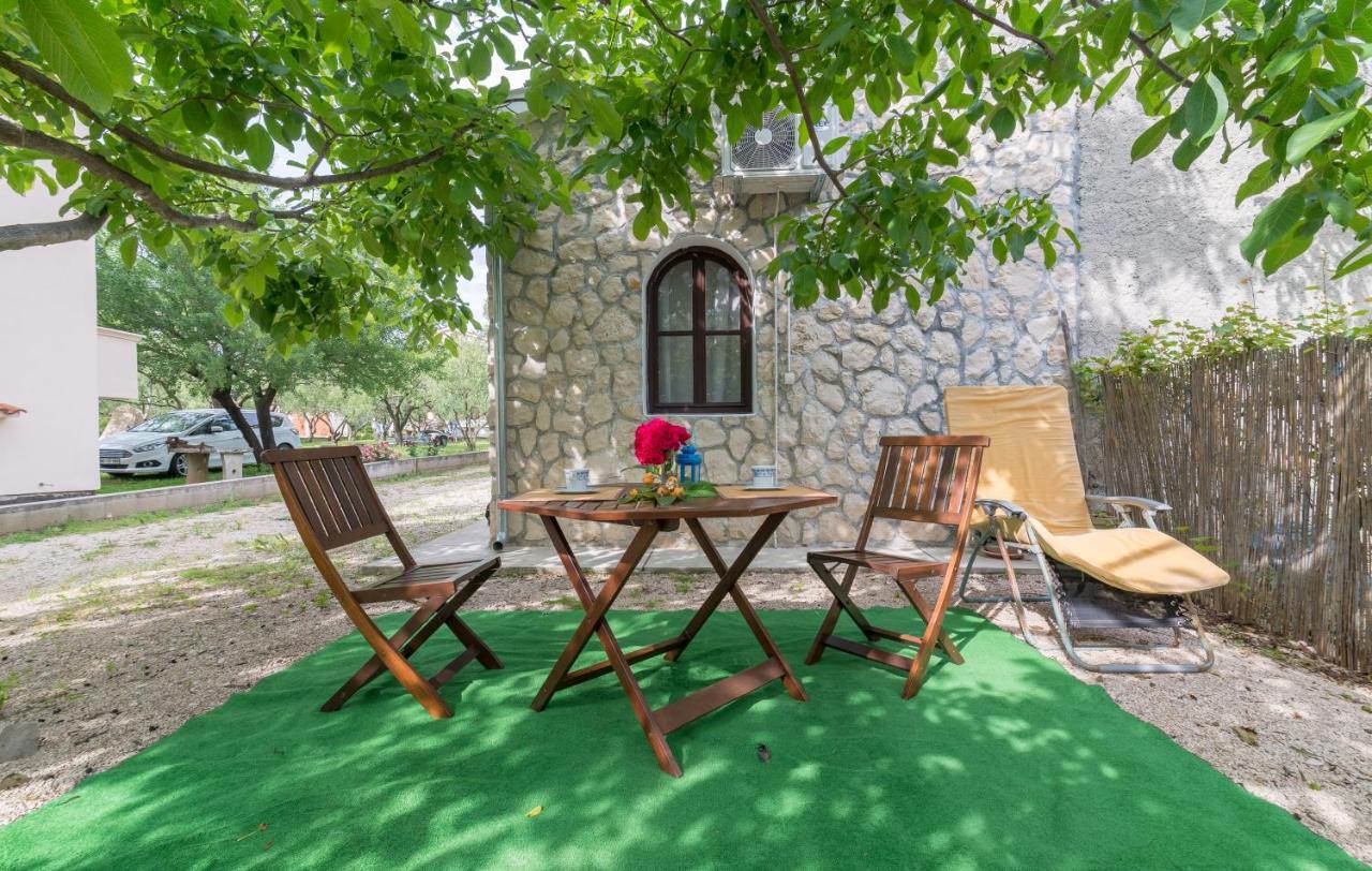 Apartments Bepina Biograd Na Moru Esterno foto