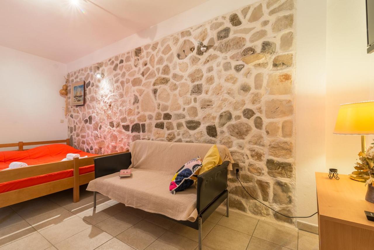 Apartments Bepina Biograd Na Moru Esterno foto